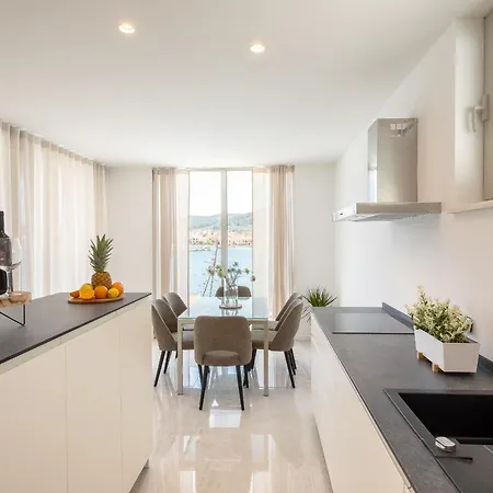 Maslina Villa Vela Luka